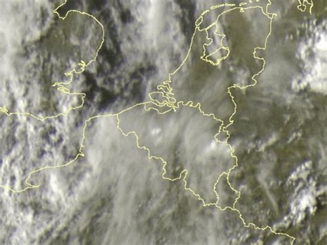 satellietbeelden belgie|MeteoNews: Satellietbeeld België